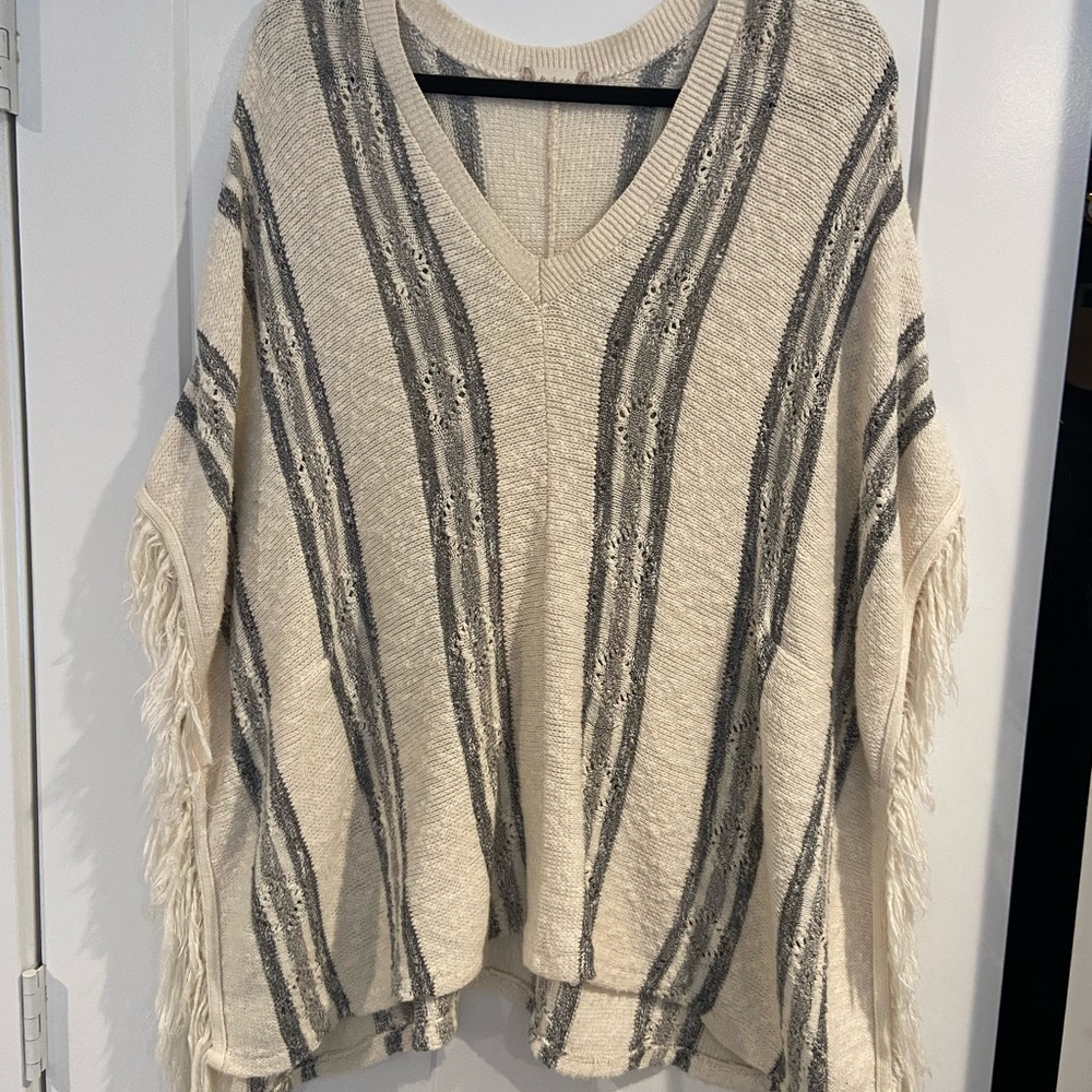 Altar’d State Poncho